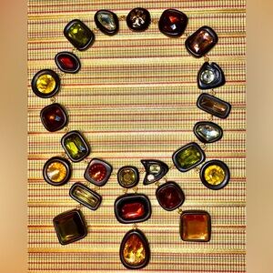 TORY BURCH
Roxanne Crystal Bib Necklace